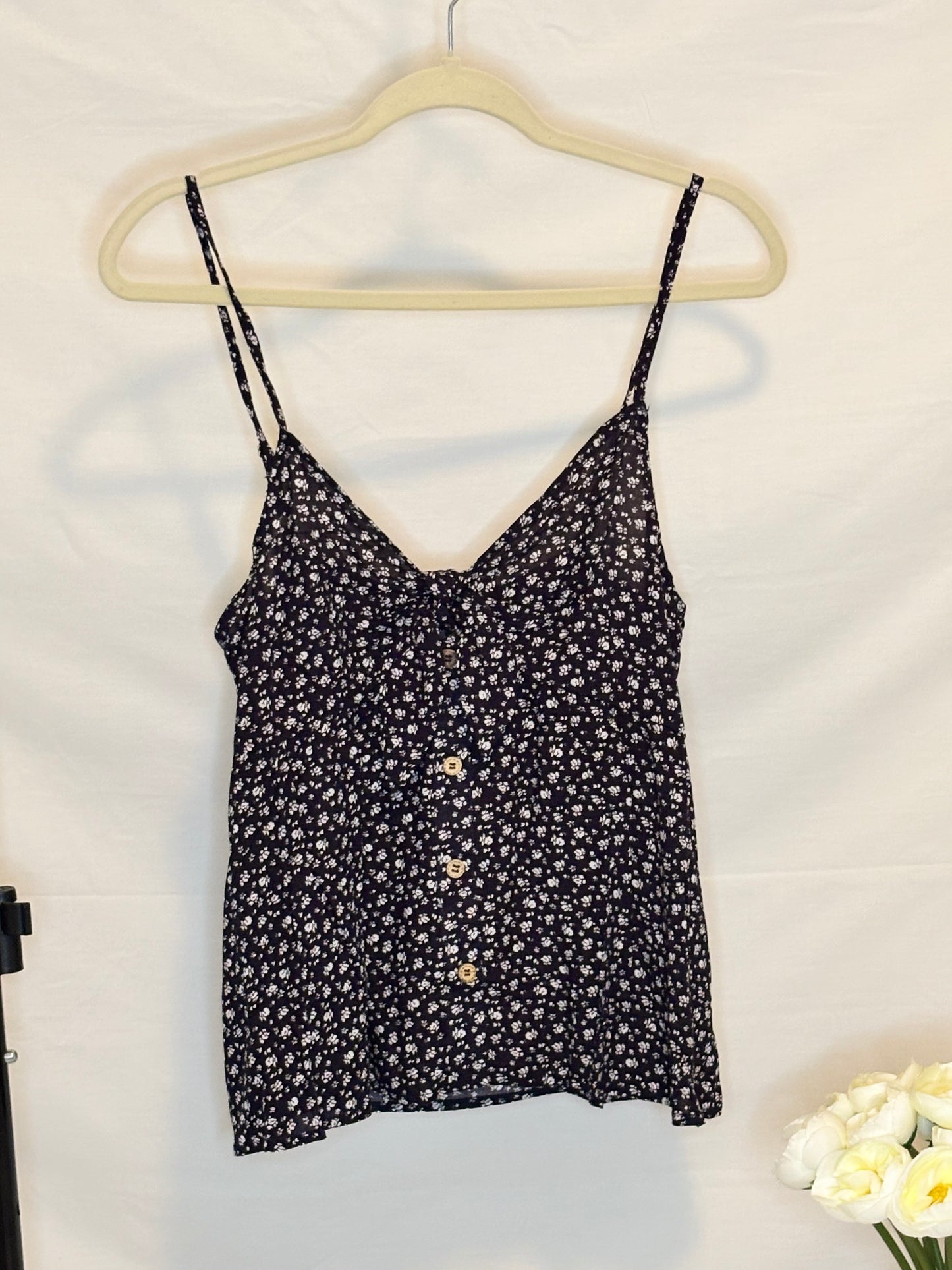 BLACK SELF-TIE FRONT BUTTON CAMI PLUS SIZE TOP